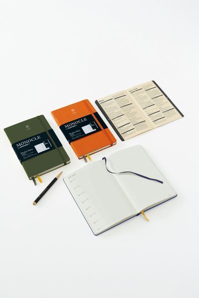 БлокнотиБлокнот MONOCLE & Leuchtturm1917, Composition (В5), Mandarin, крапка придбати